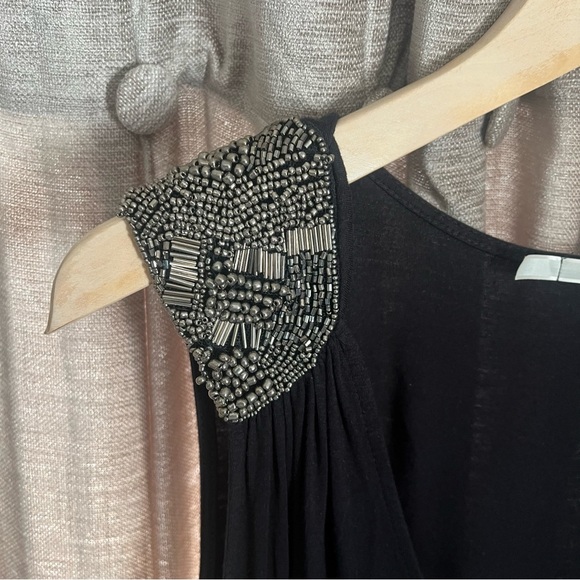 Gibson Black Sleeveless Tunic with Beaded Embellished Shoulders Size Medium - Picture 5 of 14